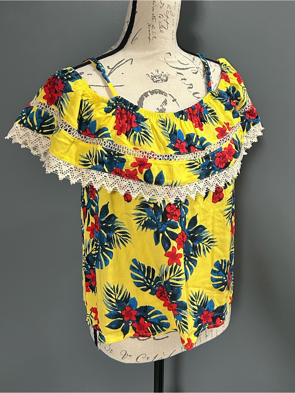 Yellow Floral Off-Shoulder Ruffle Top - Picture 2 of 8